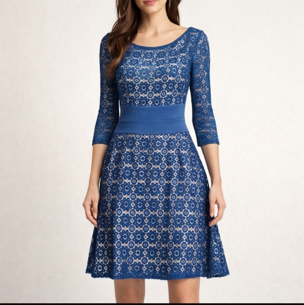 Adrianna Papell Women's Lace Navy  Cocktail Dress Size 6 Elegant Floral Lined